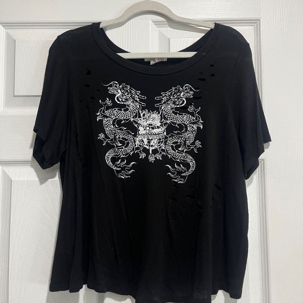 baggy cropped grunge t shirt with intentional holes